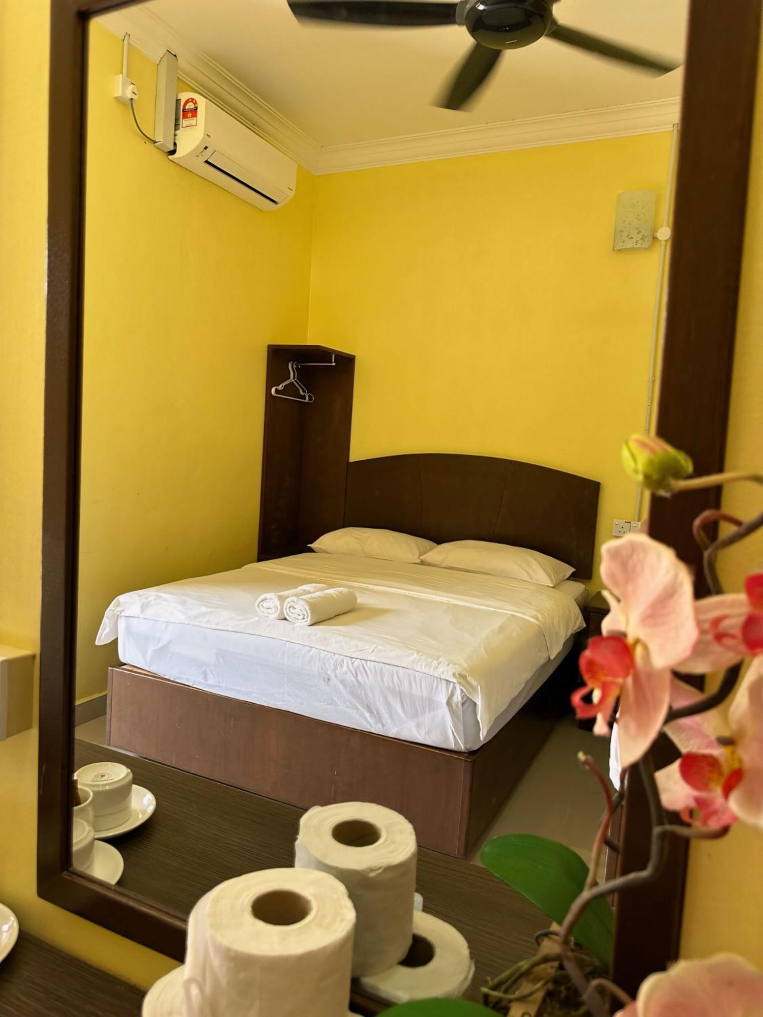 Fiqthya Chalet & Cafe Kampong Ayer Batang Ngoại thất bức ảnh